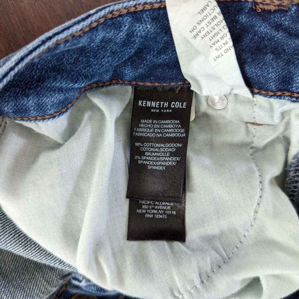 Kenneth Cole straight leg jeans